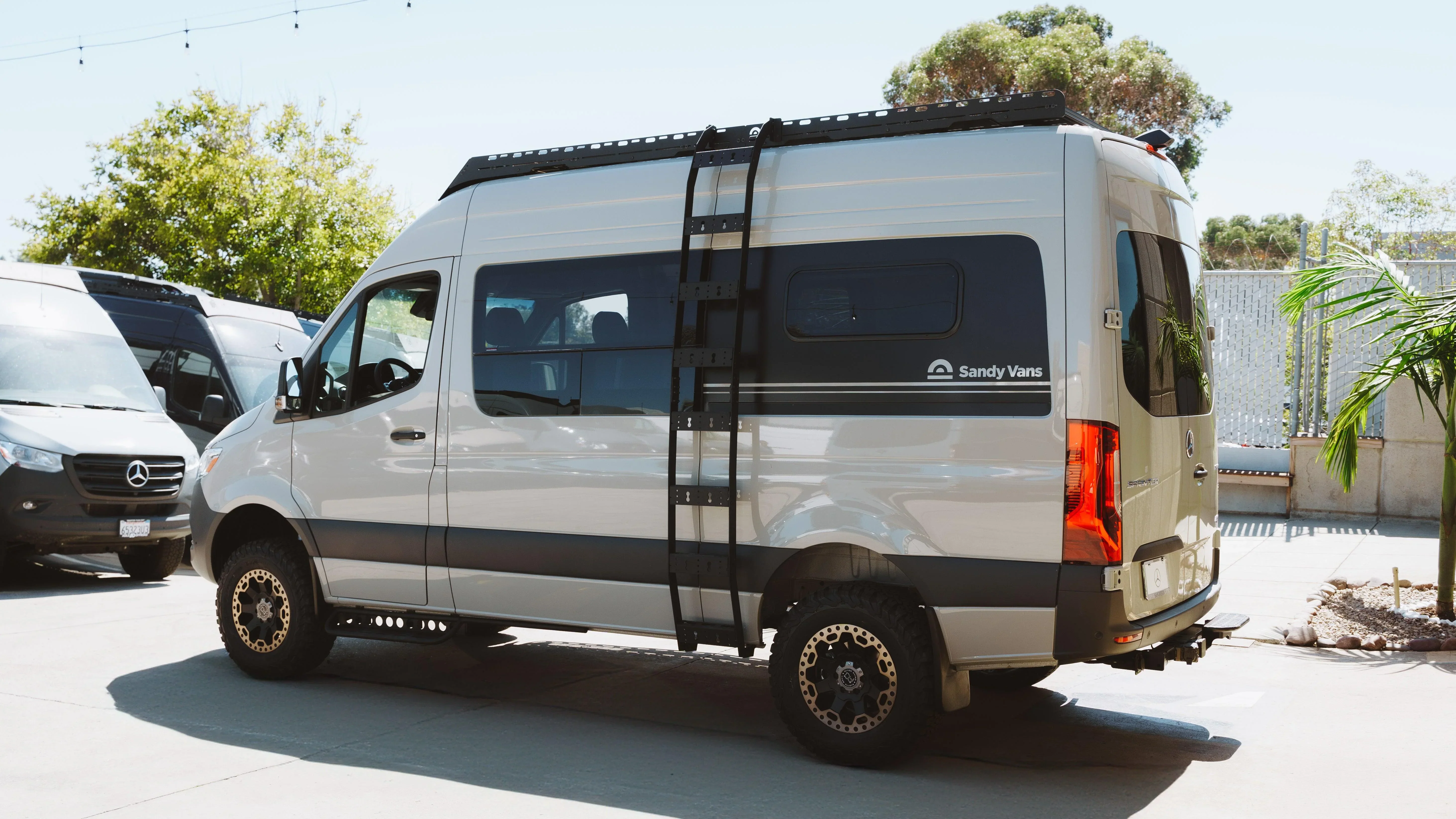 Captain Quarters - AWD Sprinter - "VANronica Corningstone" - Image 32